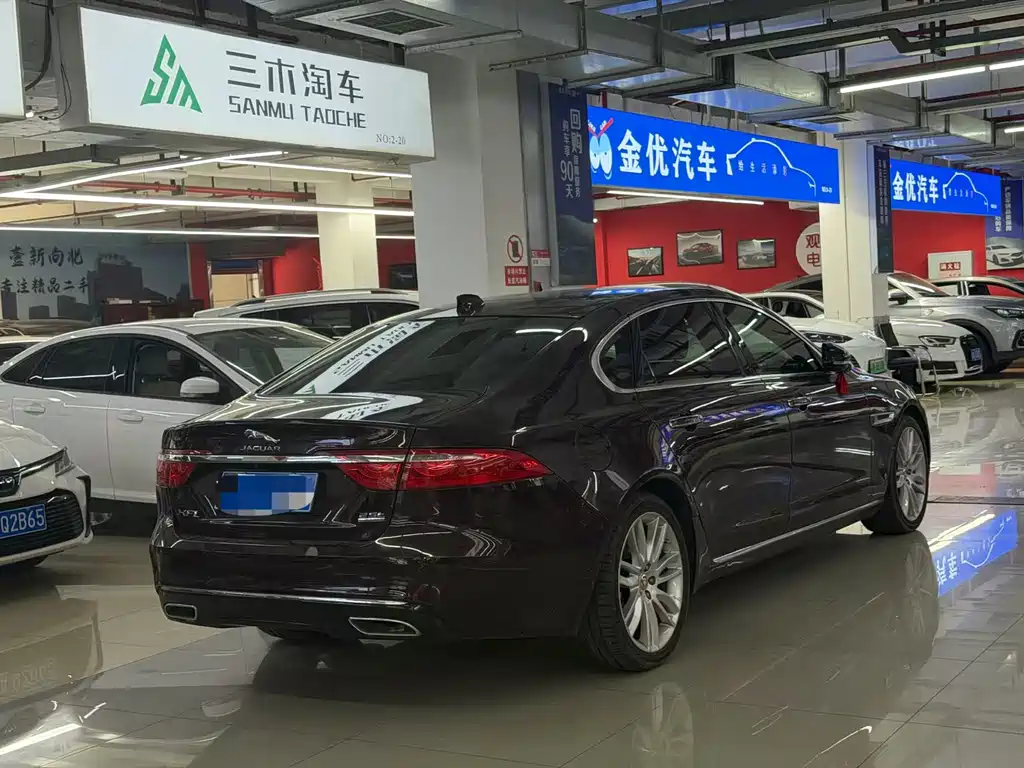 Jaguar XFL 2020 — фото 9