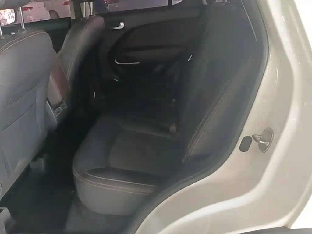 GAC Trumpchi GS3 2020 — фото 17
