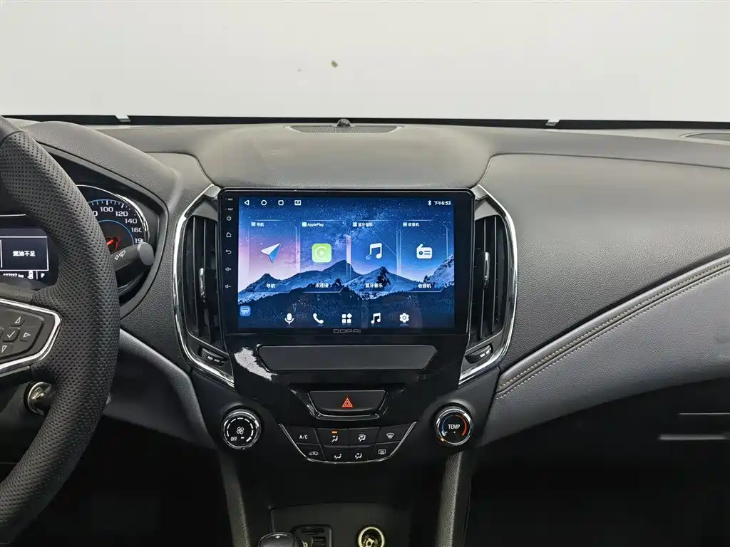 Chevrolet Cruze 2018 — фото 12
