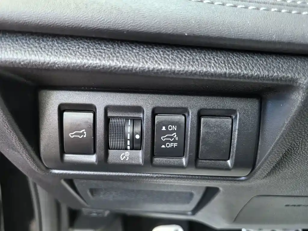 Subaru Outback 2022 — фото 9
