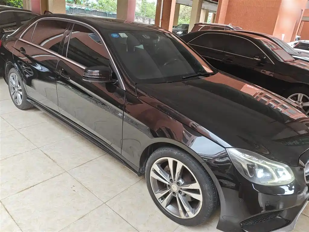 Mercedes-Benz E-Class 2015 — фото 22