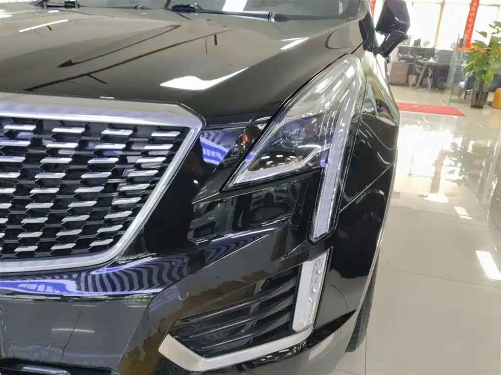 Cadillac XT5 2020 — фото 24