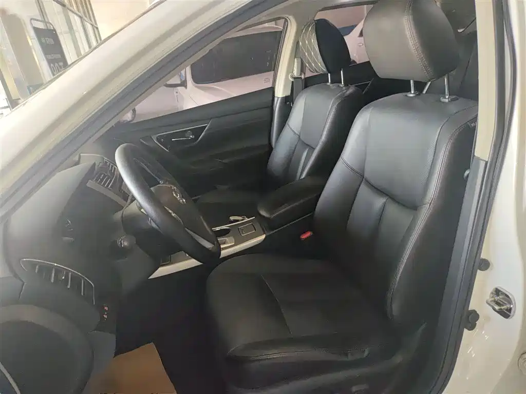 Nissan Teana 2017 — фото 14
