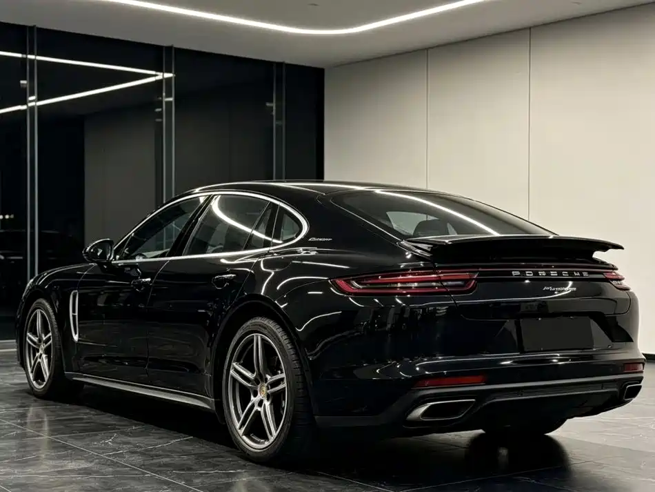 Porsche Panamera 2020 — фото 4