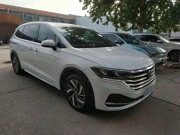 Volkswagen Viloran 2022