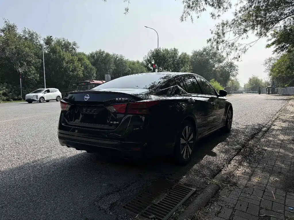 Nissan Teana 2021