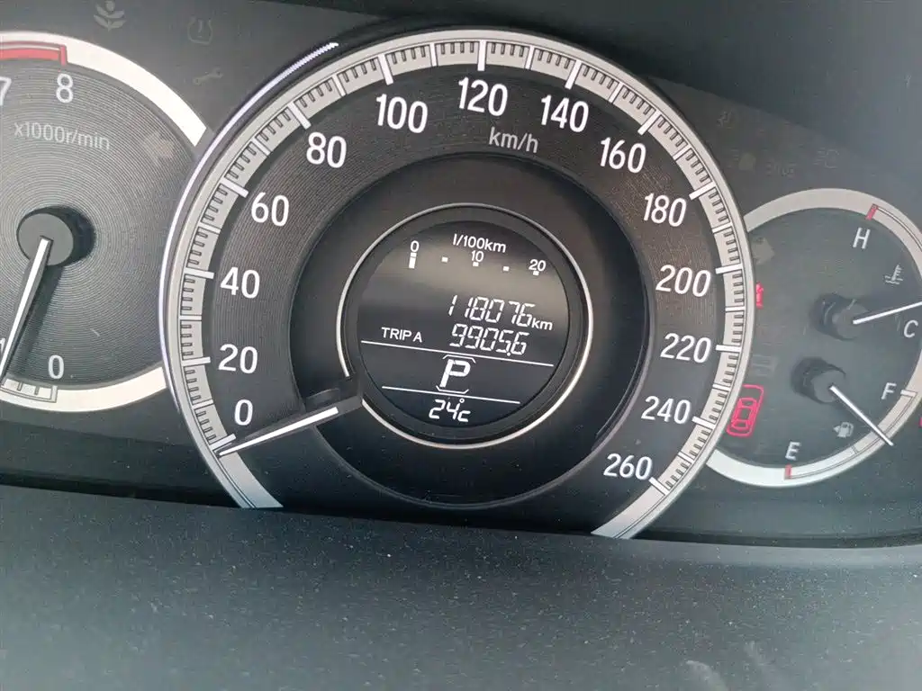 Honda Accord 2017 — фото 13