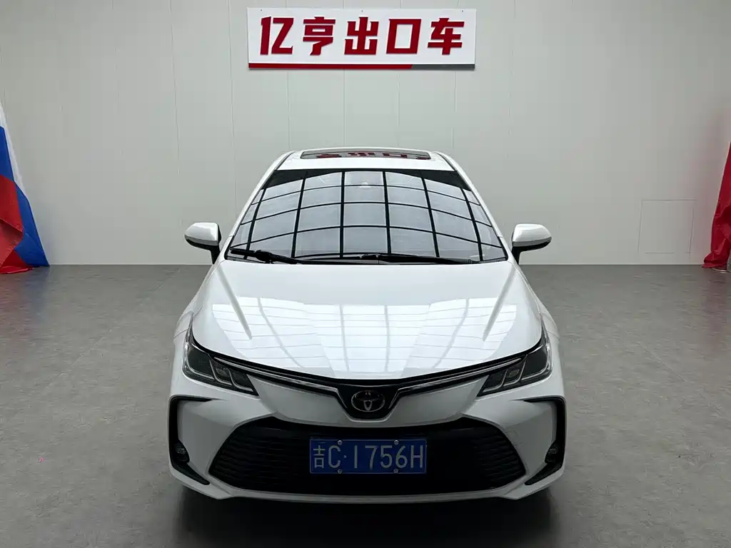 Toyota Corolla 2022 — фото 2
