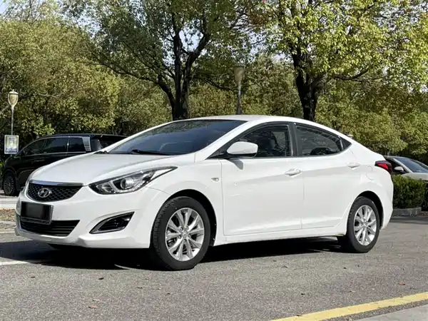 Hyundai Elantra Langdong 2016