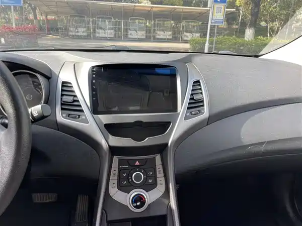Hyundai Elantra Langdong 2016