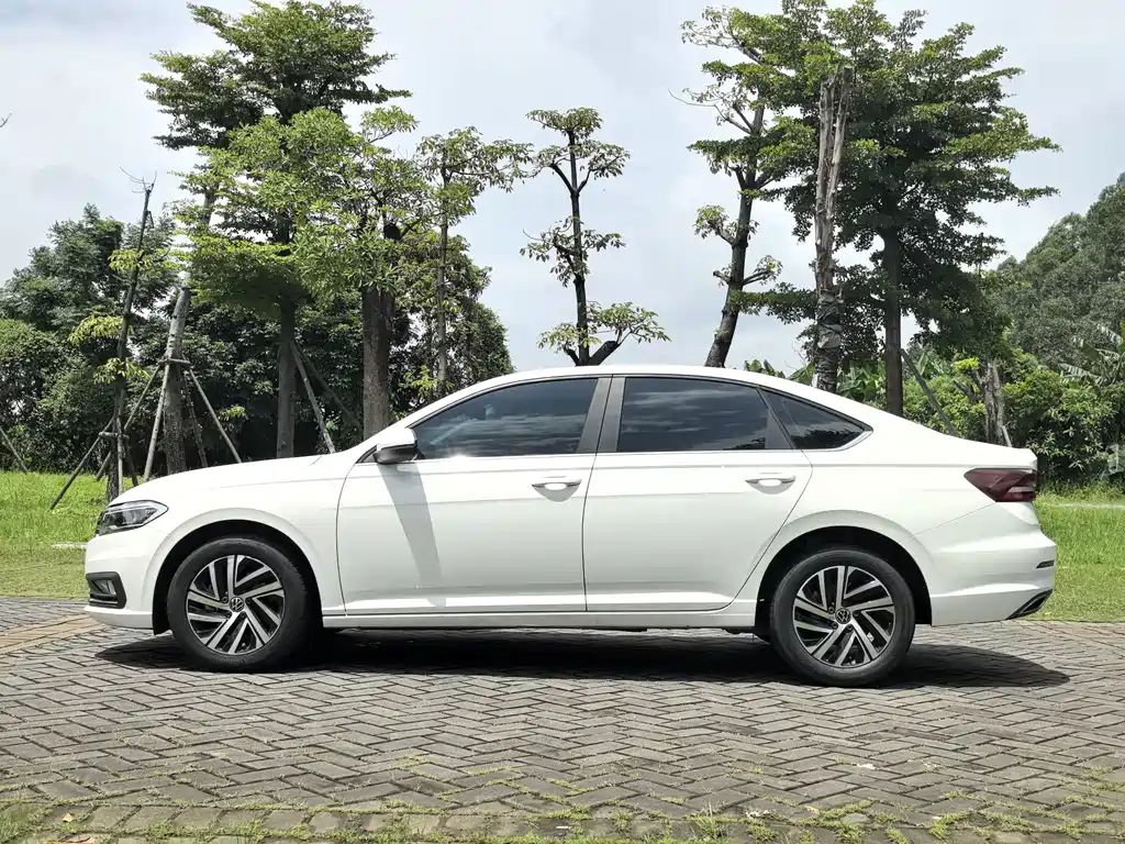 Volkswagen Lavida 2022
