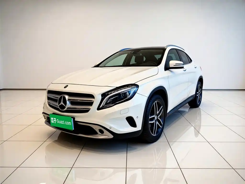 Mercedes-Benz GLA 2015