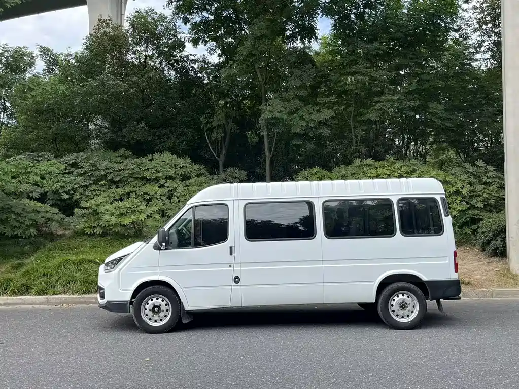 Ford Transit 2021