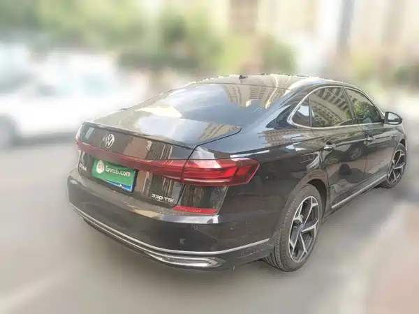 Volkswagen Passat 2023
