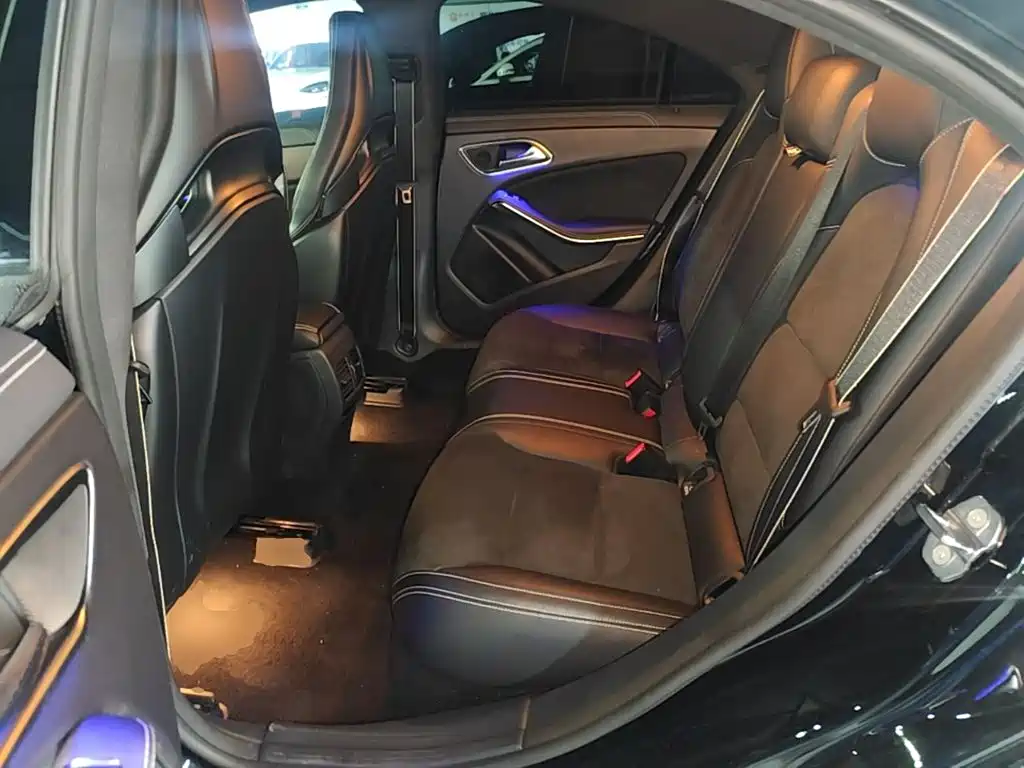 Mercedes-Benz Mercedes CLA AMG 2019 — фото 17
