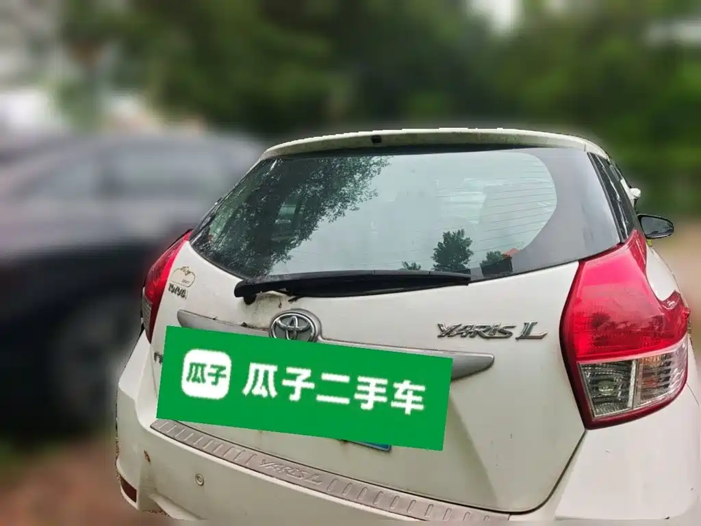 Toyota Yaris L 2015
