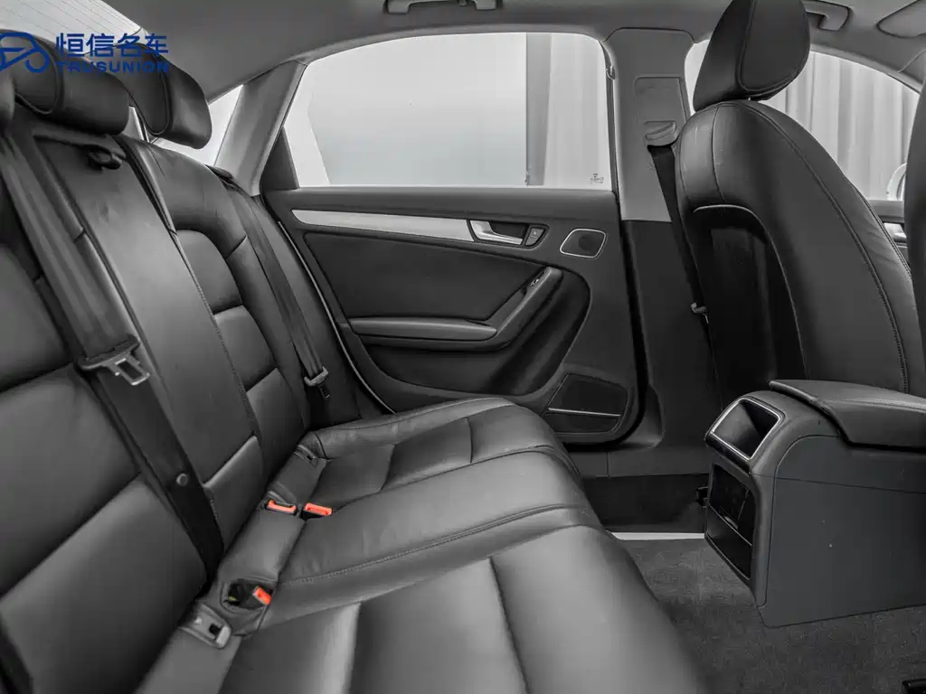 Audi A4L 2013 — фото 16