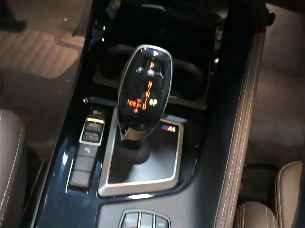 BMW X1 2020 — фото 10