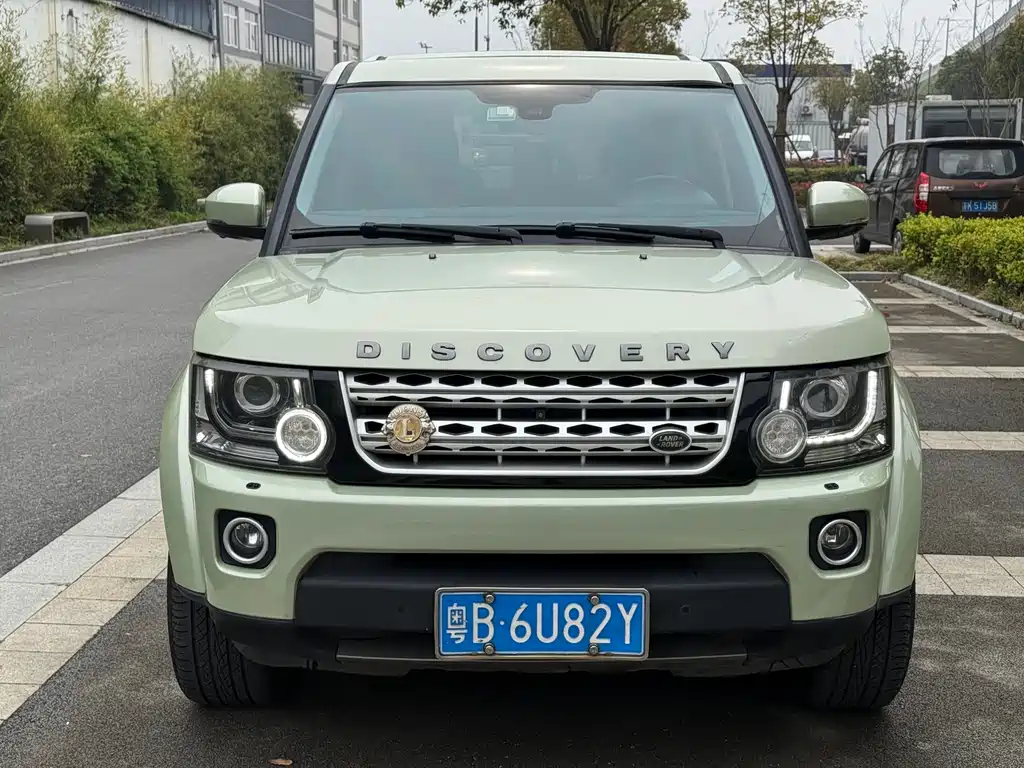 Land Rover Discovery 2014 — фото 13