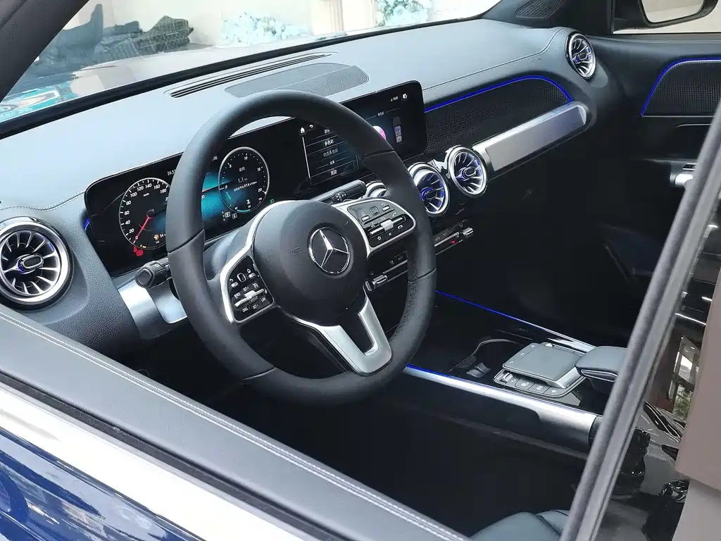 Mercedes-Benz GLB 2022 — фото 11