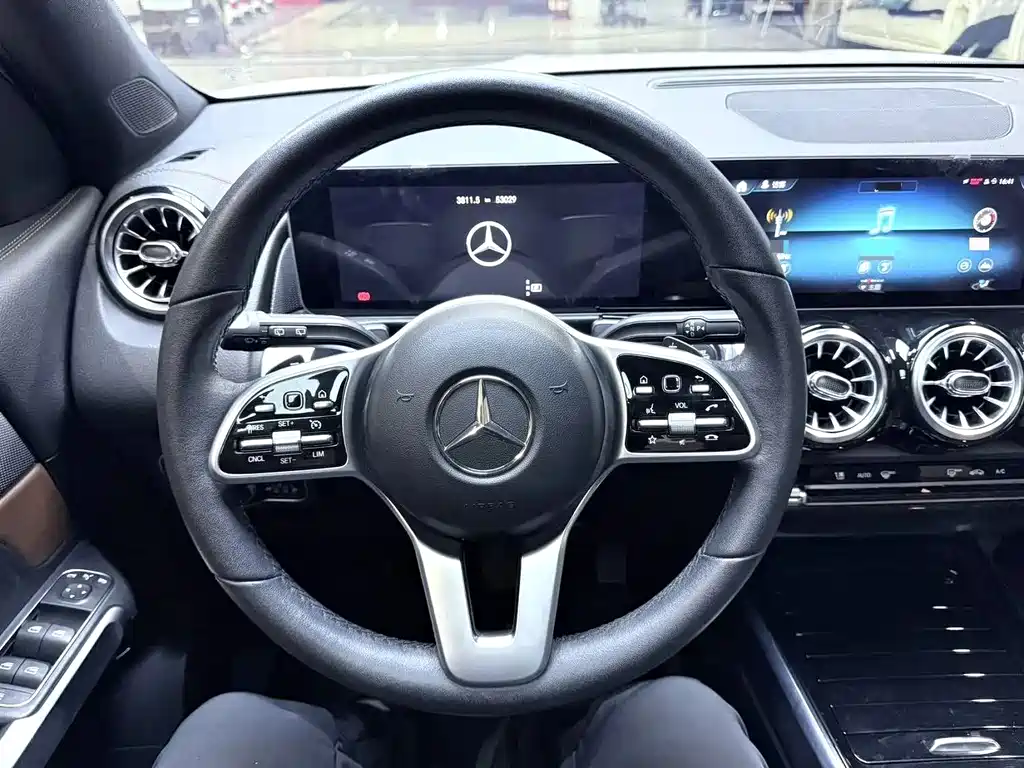 Mercedes-Benz GLB 2021 — фото 12
