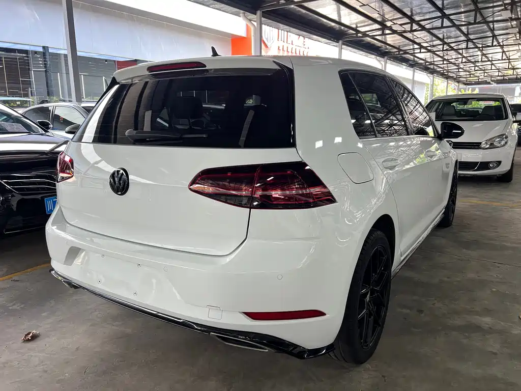 Volkswagen Golf 2020