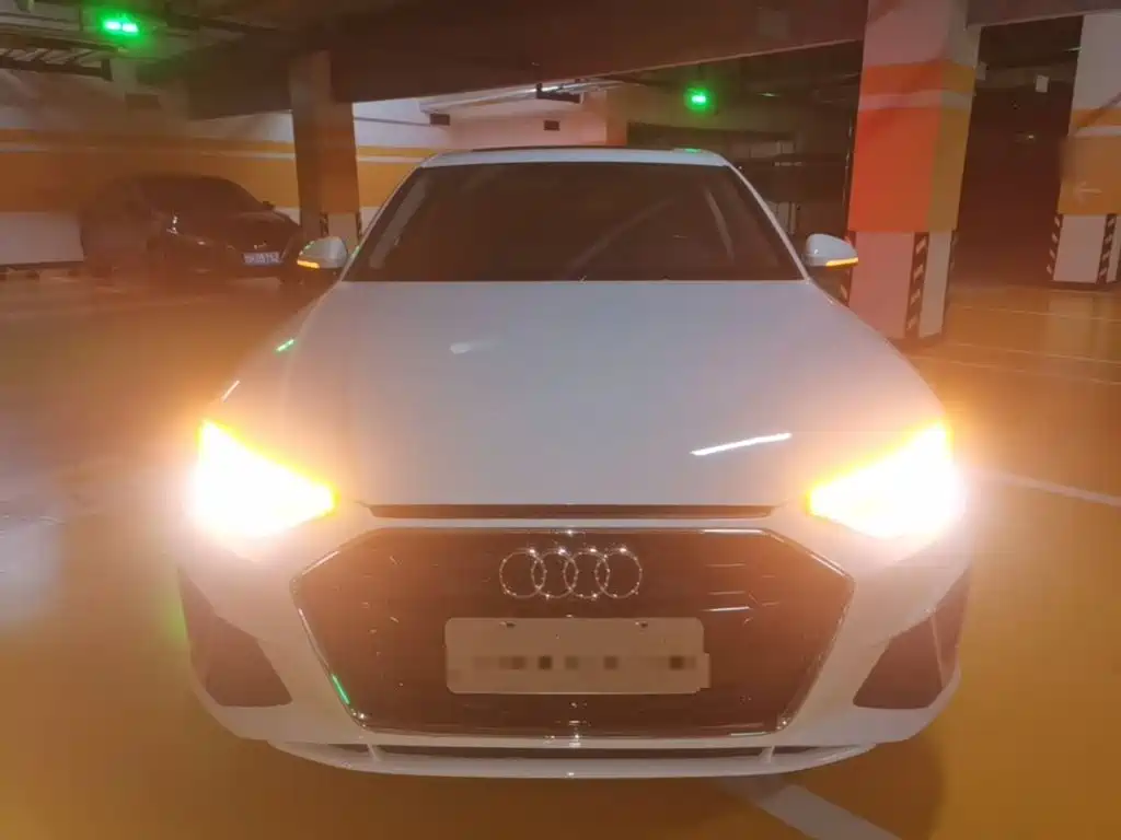 Audi A4L 2024