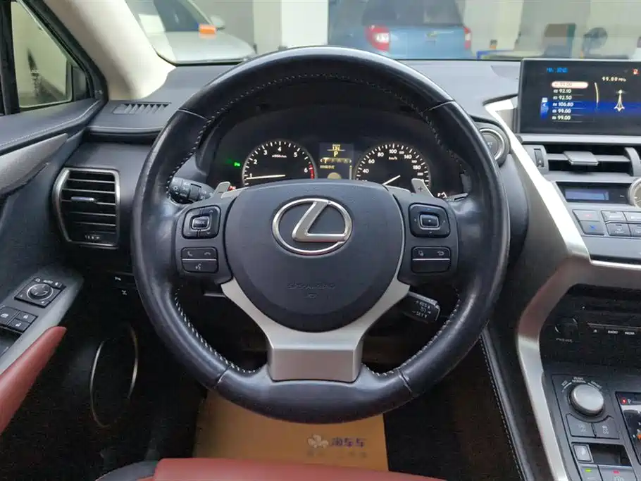 Lexus NX 2015 — фото 15