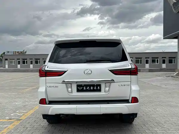 Lexus LX 2018
