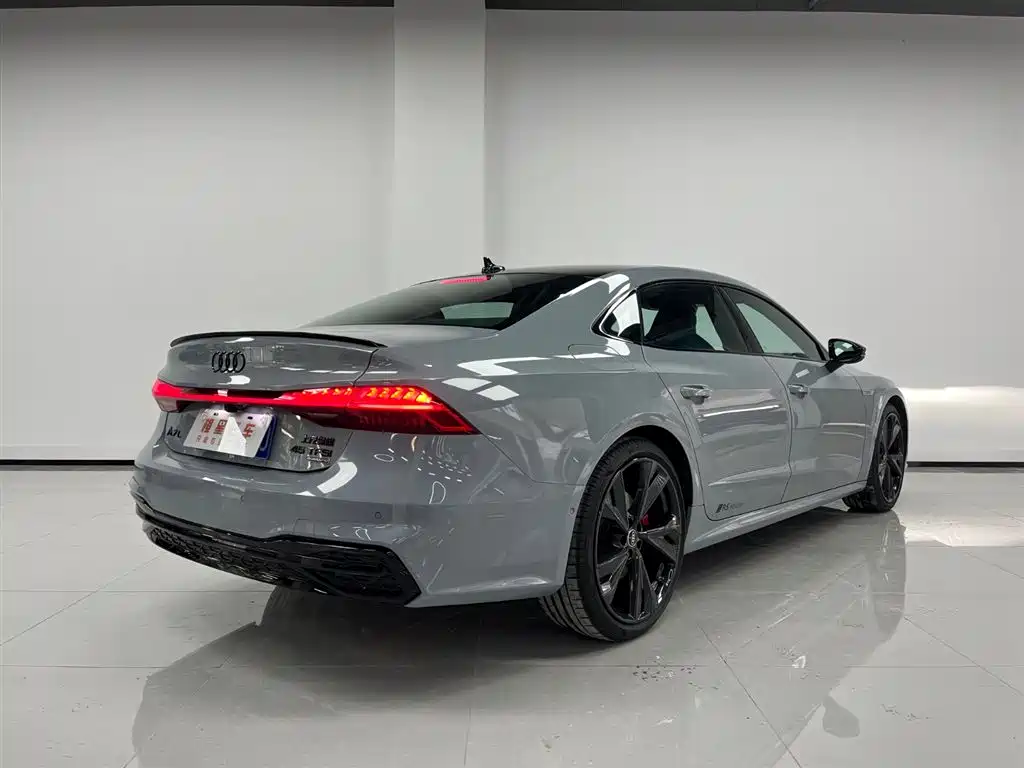 Audi A7L 2025