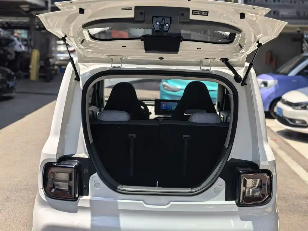Geely Galaxy Panda 2024