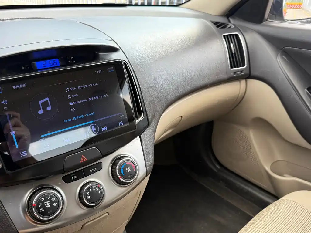 Hyundai Joyful 2015 — фото 14