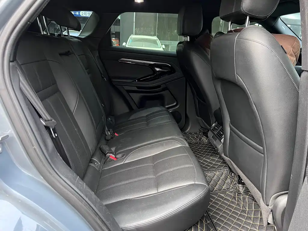 Land Rover Evoque 2021 — фото 12
