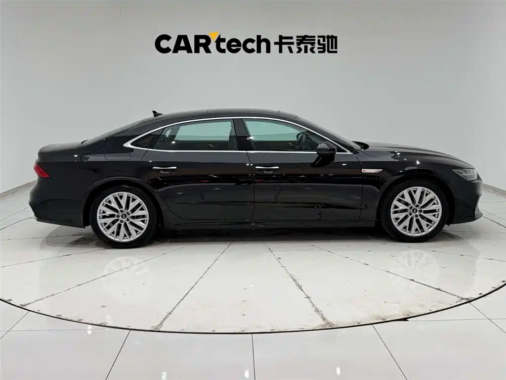 Audi A7L 2024 — фото 12