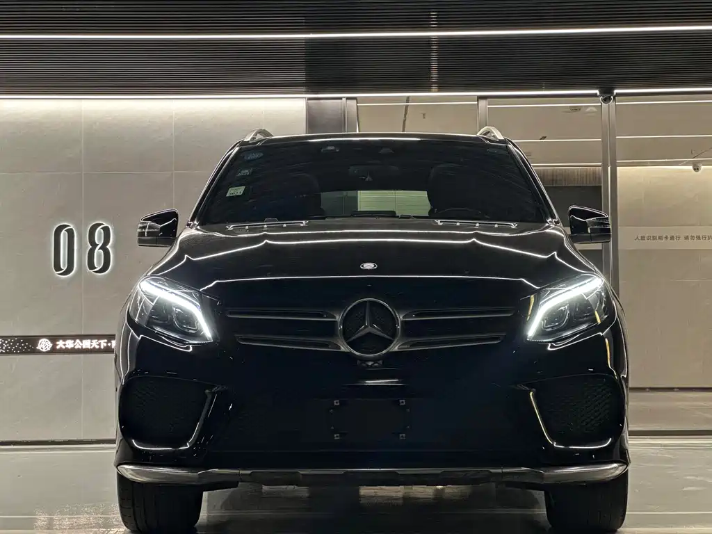 Mercedes-Benz GLE 2017 — фото 35