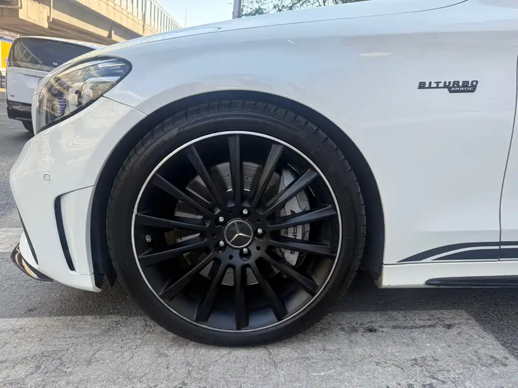 Mercedes-Benz C-Class AMG 2019 — фото 12