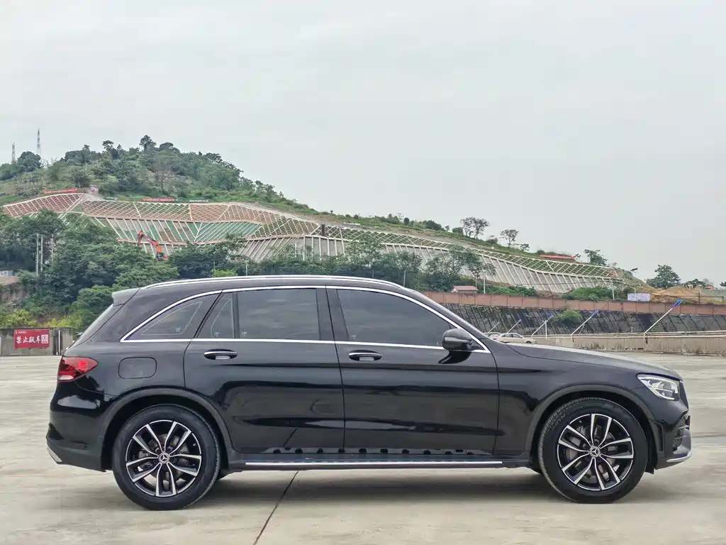 Mercedes-Benz GLC 2020 — фото 2
