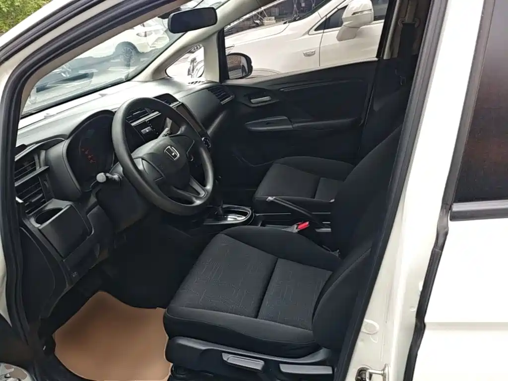 Honda Fit 2019 — фото 15