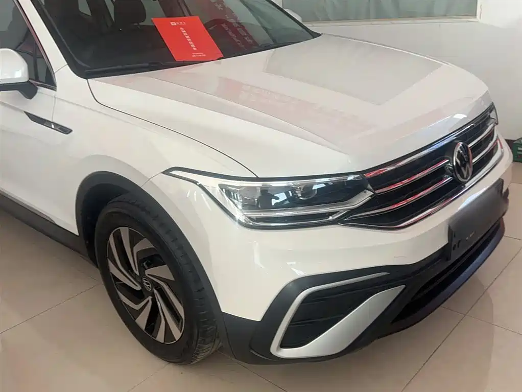 Volkswagen Tiguan L 2021 — фото 3