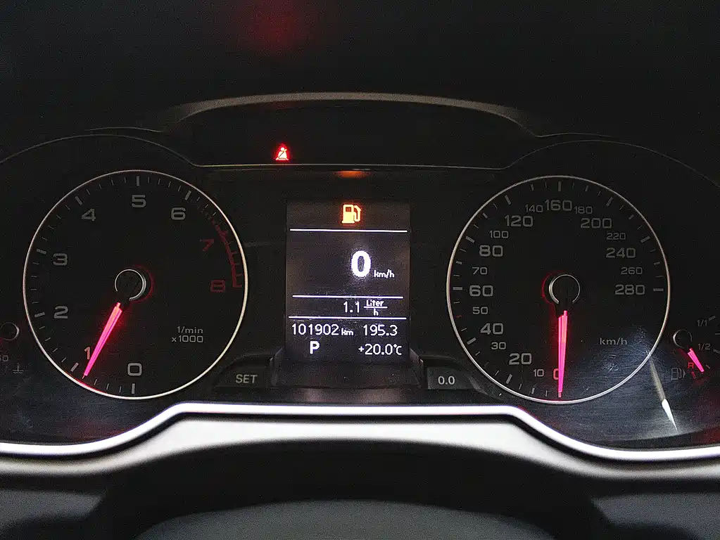 Audi A4L 2015 — фото 11