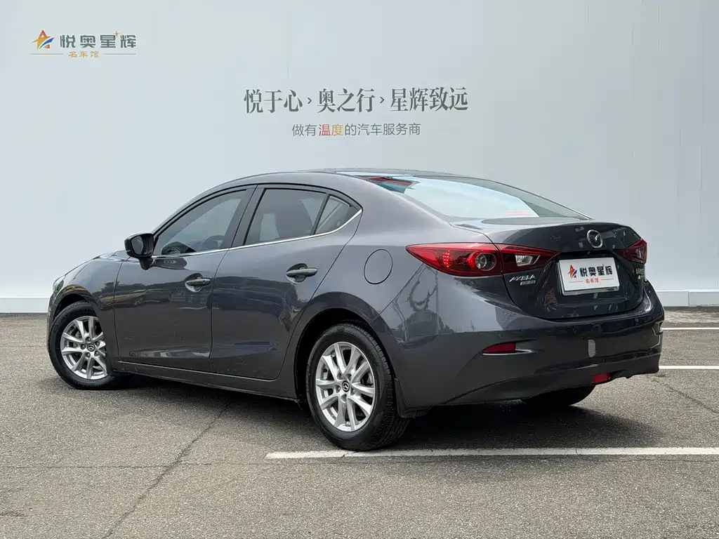 Mazda 3 Axela 2018 — фото 4