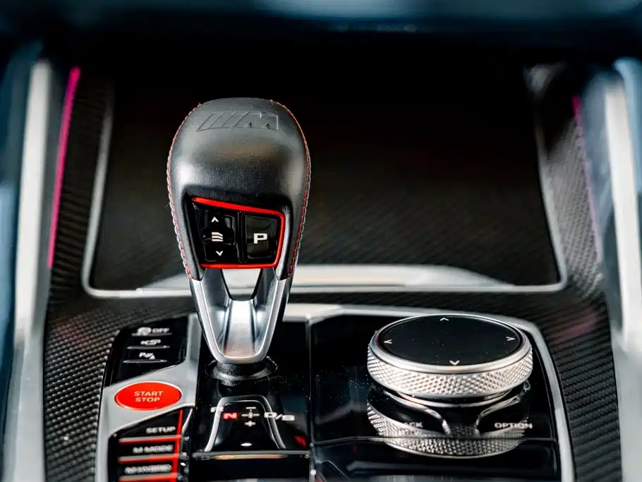 BMW XM 2024 — фото 19