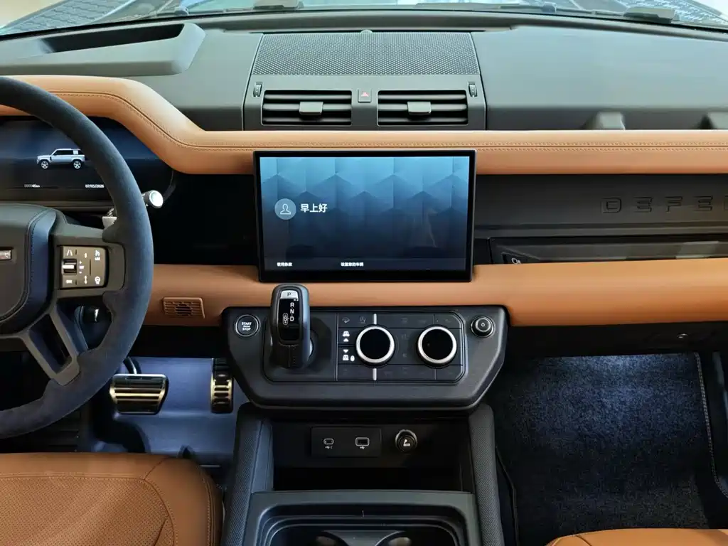 Land Rover Defender — фото 6