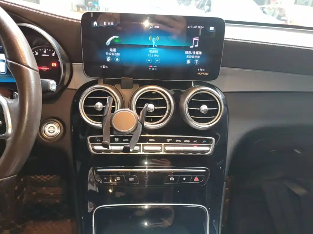 Mercedes-Benz GLC 2019 — фото 10