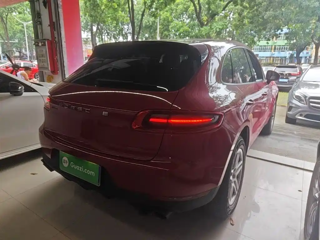 Porsche Macan 2018 — фото 7