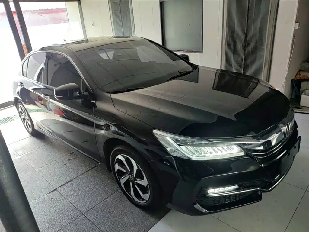 Honda Accord 2016 — фото 4