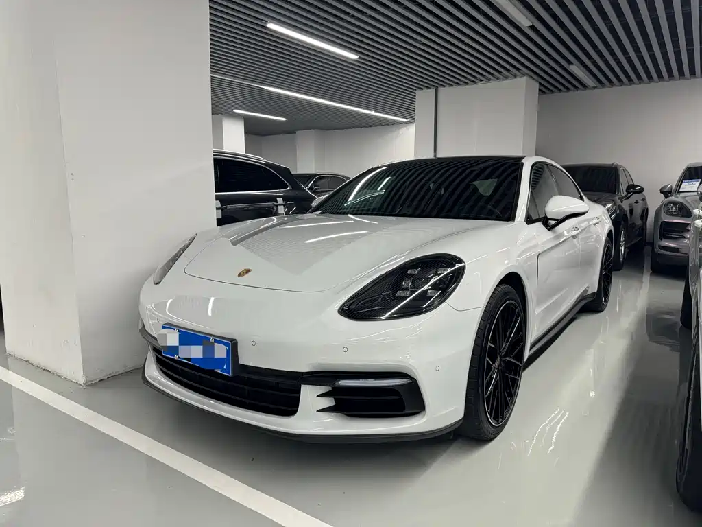 Porsche Panamera 2018