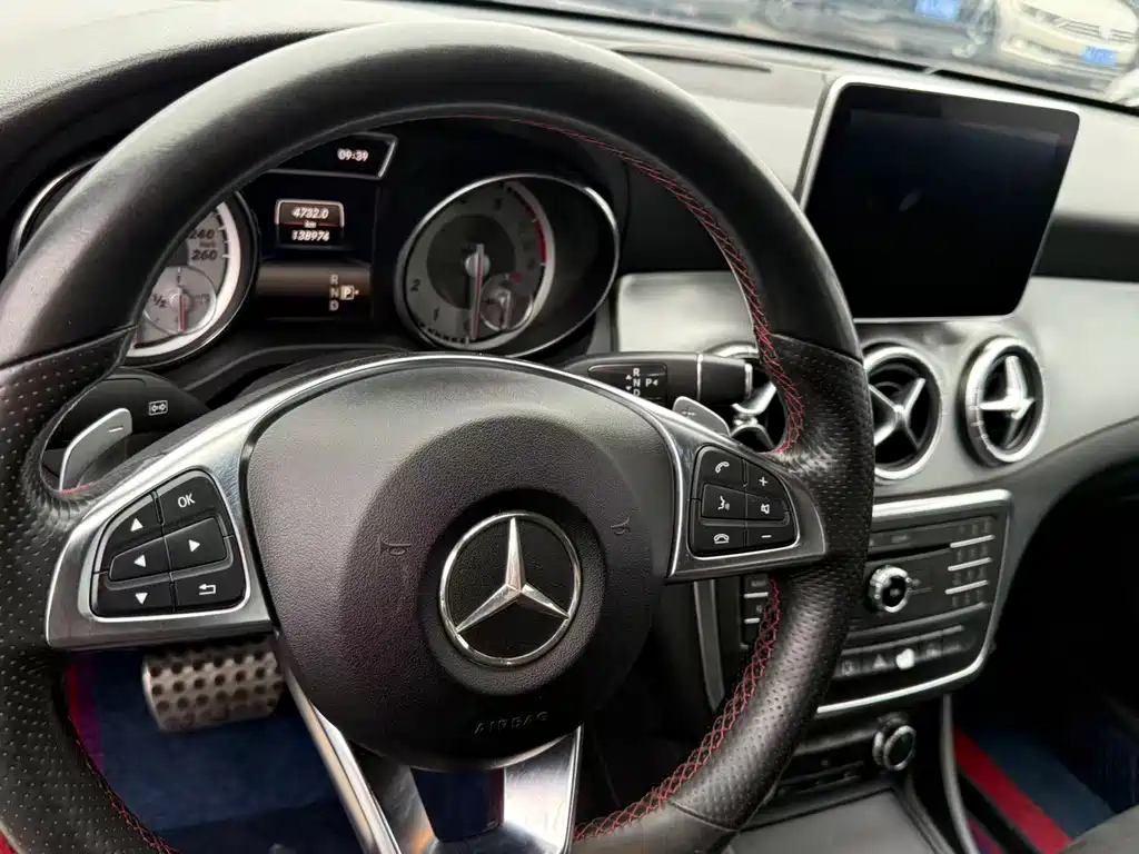 Mercedes-Benz CLA 2015 — фото 6