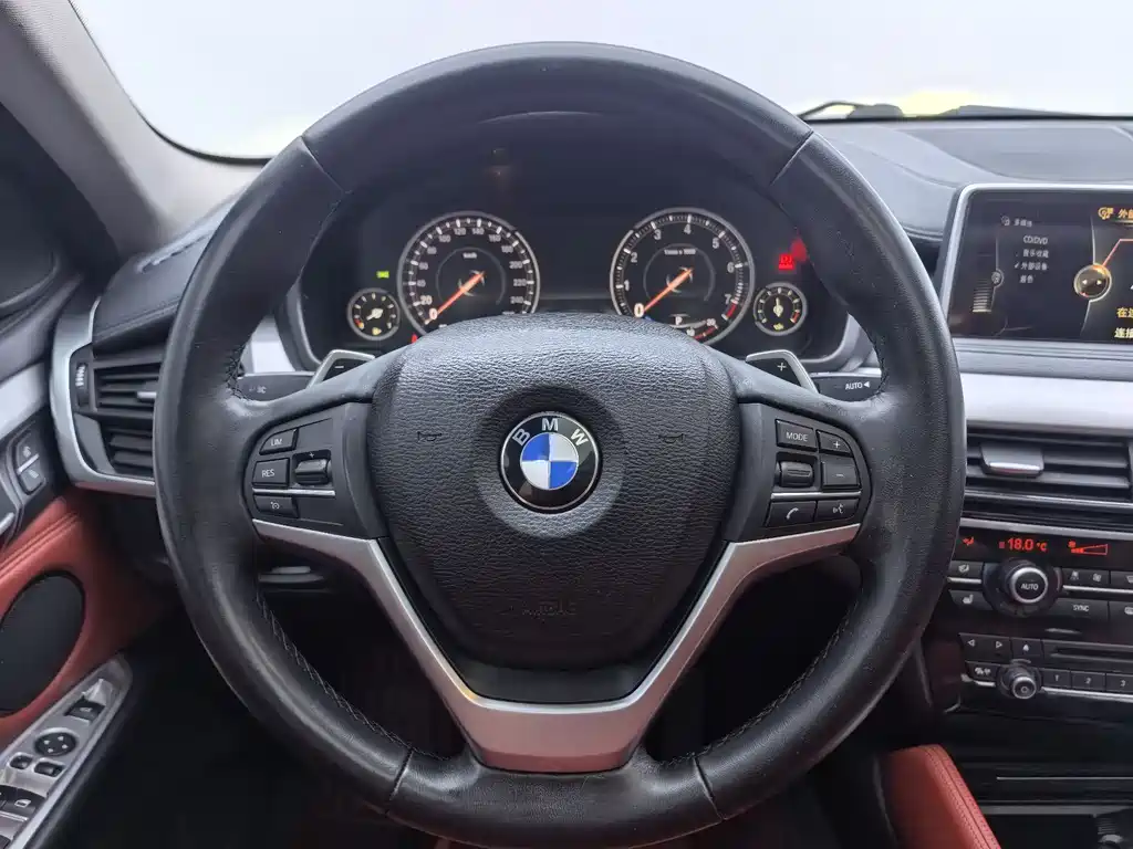 BMW X6 2016 — фото 11