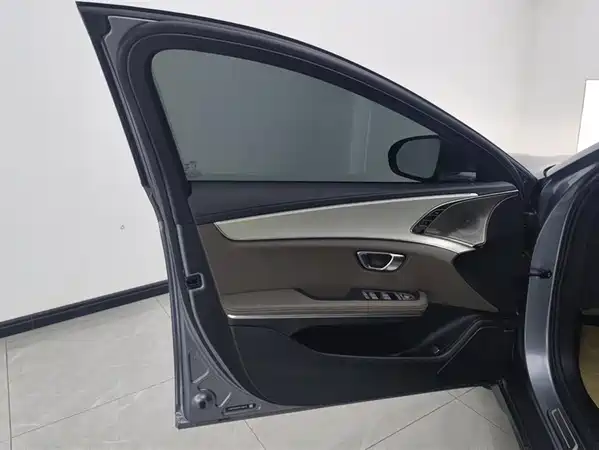 BYD Han 2024